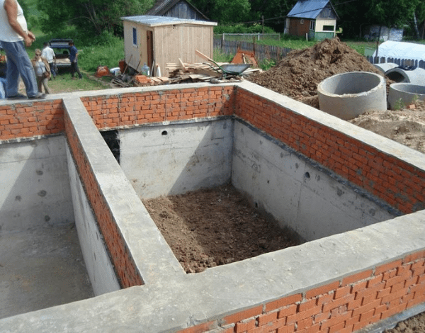 Строительство цоколя дома